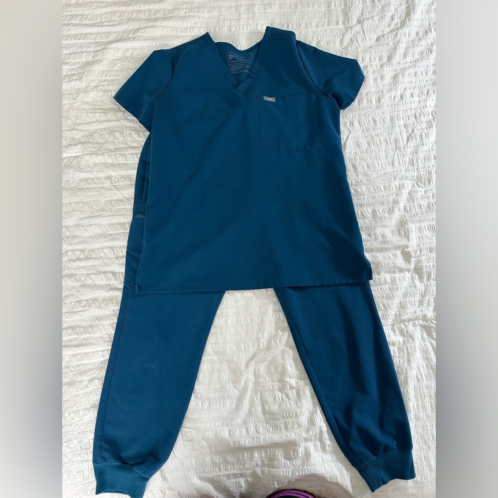 FIGS Deep Reef (Limited edition color) Scrub Set Size S/SP